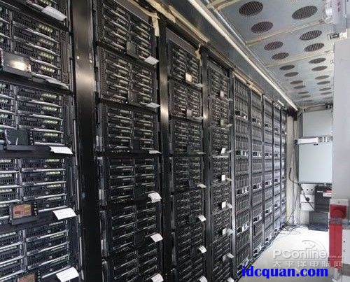 集装箱机房可容纳2500台服务器的