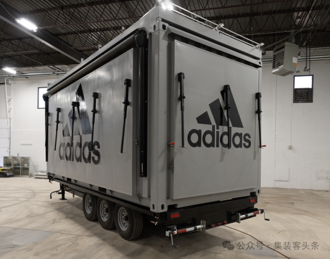 阿迪达斯Adidas品牌集装箱移动展厅